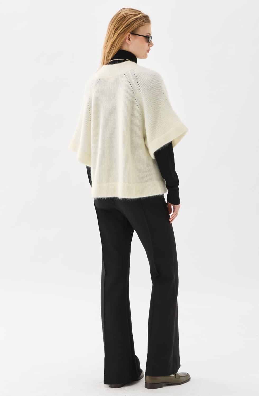 Vilanie Cardigan Ecru